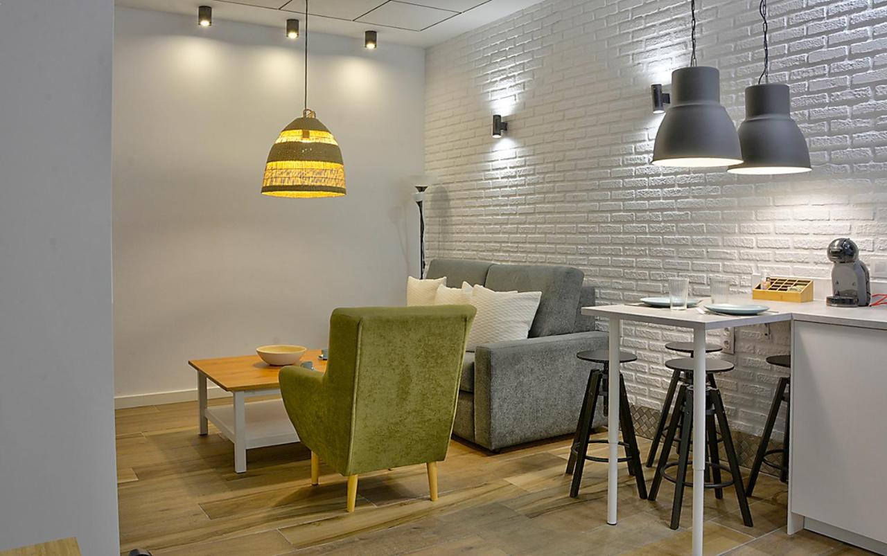 Apartsuite B&R Triana Arellano Sevilla Exterior foto